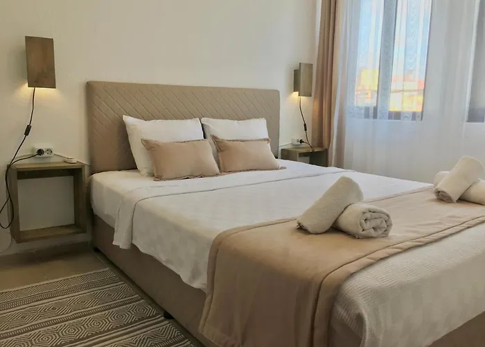 Amigo شقة فندقية