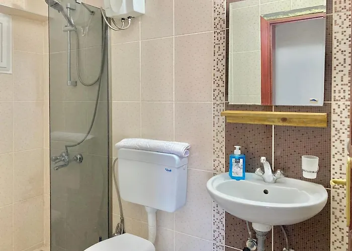 Amigo شقة فندقية 3*