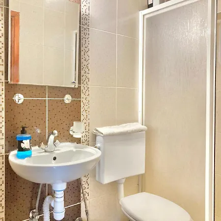 Ξενοδοχείο με διαμερίσματα Amigo 3*